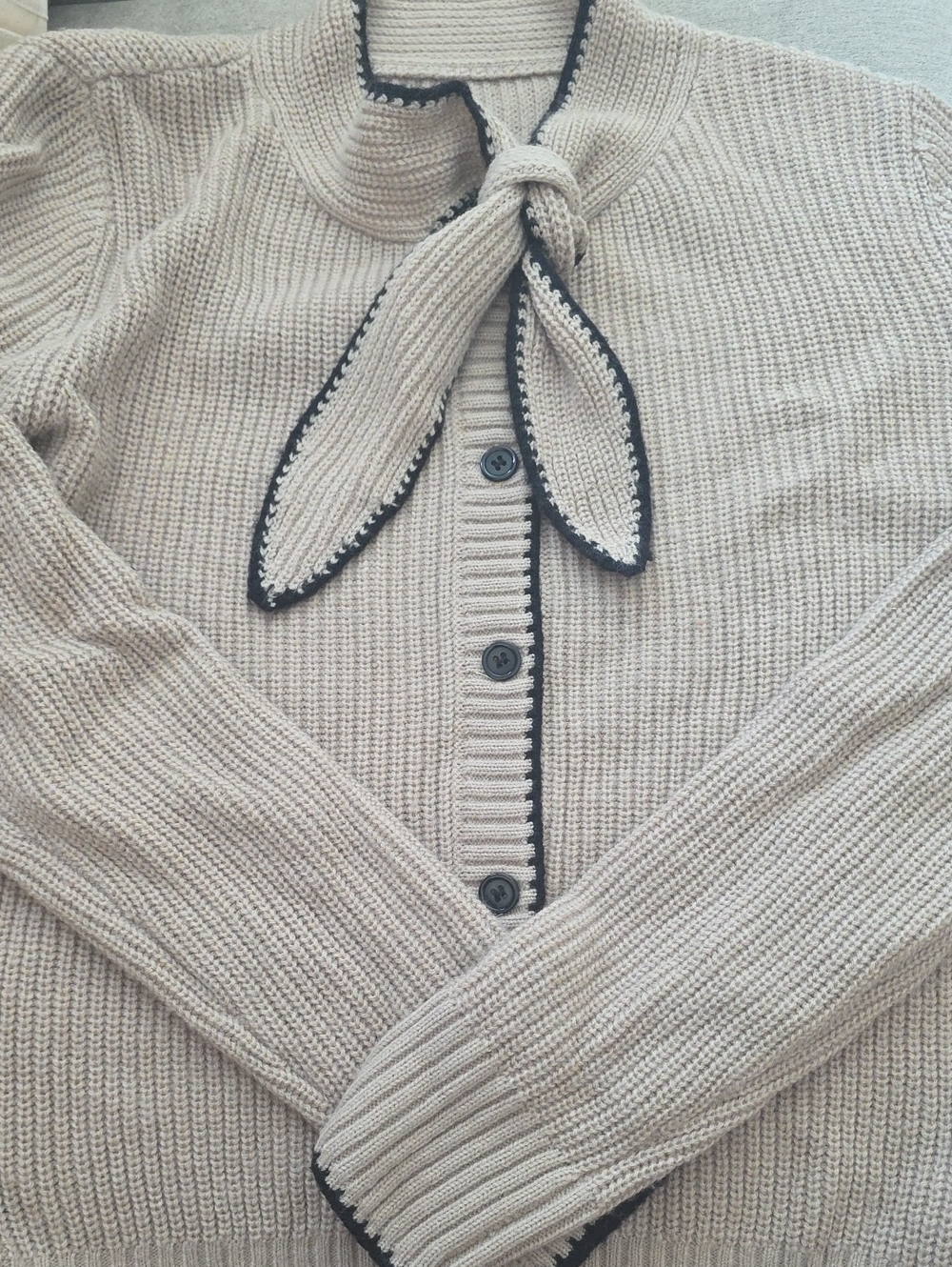 NWT COMMENSE | Tie Neck Contrast Trim Wool Blend Cardigan - Picture 8 of 9